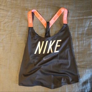 Nike Crop Top